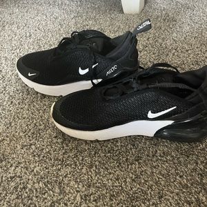 Boys Nike air max 270s